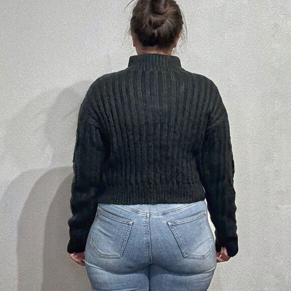 BCBGenertion Black Sweater Sz M NWT - Picture 10 of 12